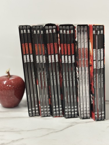 Criminal Minds Seasons 1-6 Complete Set of 19 DVDS Included - Bild 1 von 3