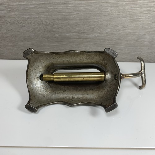 Antique Gas Fired Sad Iron Warmer Turtle Base  Tool Trivet Stand - Picture 7 of 9