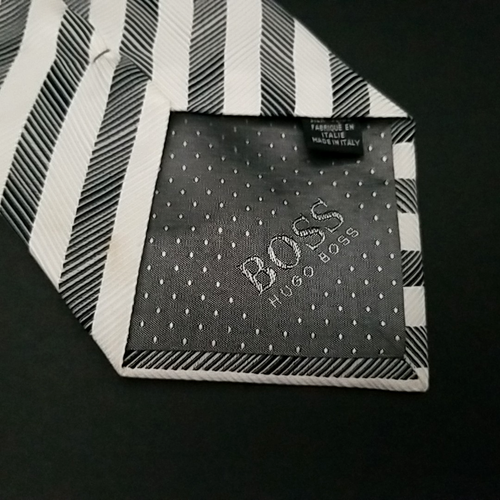 Hugo Boss Luxury Tie Gray White Striped Woven Silk Necktie Italy 59" x 4.25" - Picture 7 of 8