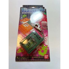   USED  BANDAI Digimon Vpet Virtual pet 1997 Green Digivice Digital Monster