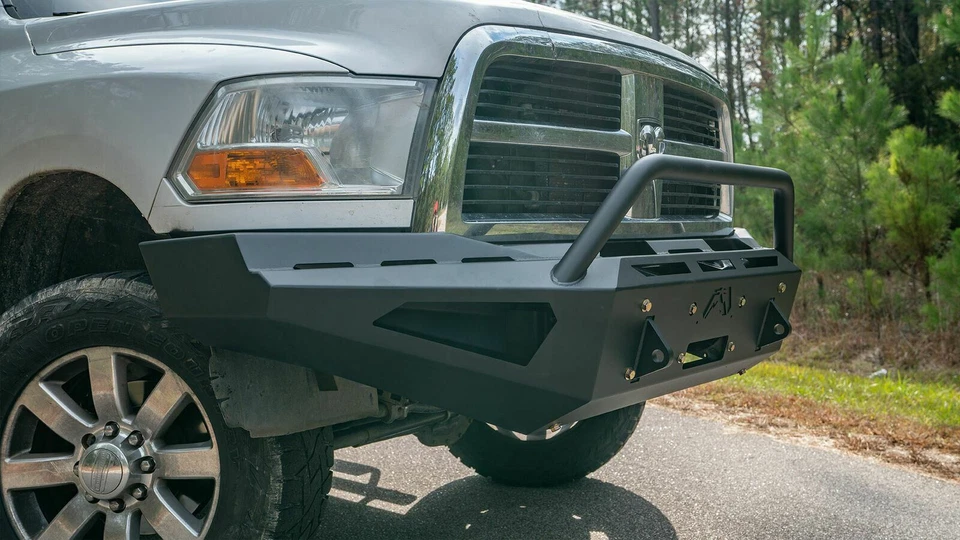 Красный стальной передний бампер Fab Fours подходит для Dodge Ram 2500 3500 HD 2003-2005 годов выпуска - Изображение 3 из 4