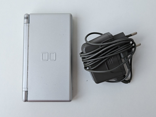 Nintendo DS Lite Spielkonsole mit Ladekabel Silber Metallic - Bild 12 von 13