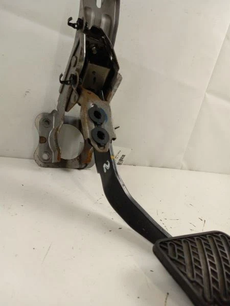 Pedal de freno Infiniti Ex35 2010 Foto 4 de 4