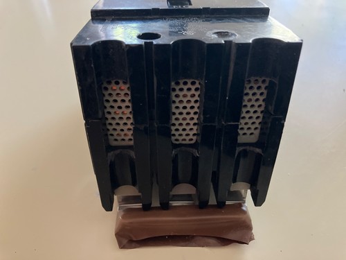 General Electric TEY3100 Circuit Breaker, 3-Pole, 100A, 480/277V, Type TEY - Picture 5 of 11
