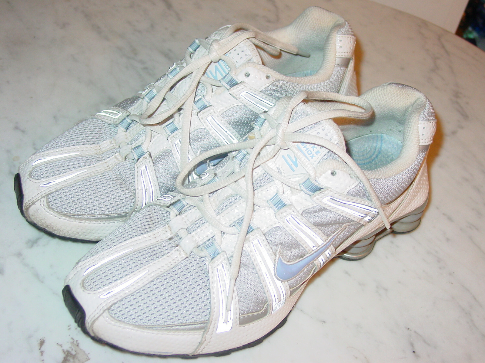 womens nike turbo shox