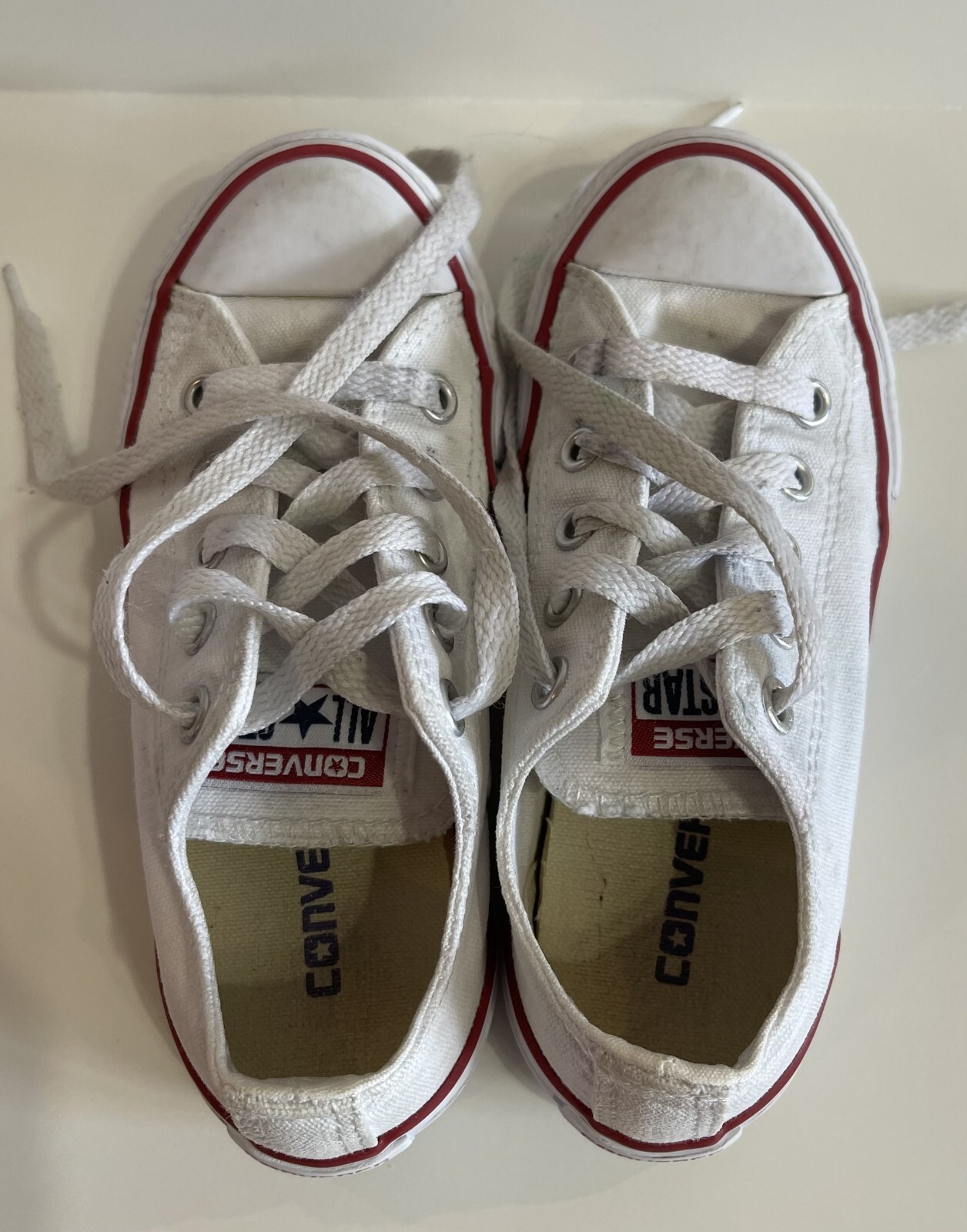 Converse Chuck Taylor All Star OX Youth White Sneaker Size 11.5 thumbnail 2