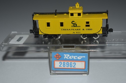 N Scale Roco 28962 Chesapeake & Ohio Cupola Caboose 616 C50247 - Picture 2 of 2