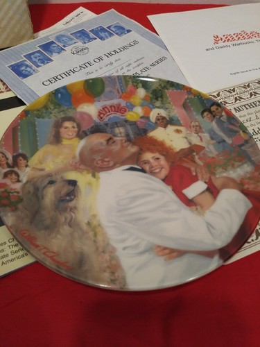 Annie And Daddy Warbucks: The Finale Vintage Edwin M Knowles Collector Plate - Picture 6 of 8