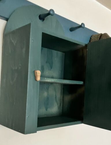 Classic Rustic handmade Pine hanging cabinet, cupboard - Picture 3 of 4