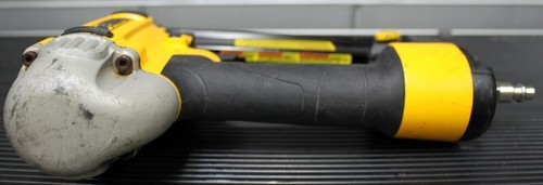 Clavadora Brad de punto de precisión DeWALT 18Ga - DWFP12233 - Imagen 5 de 7