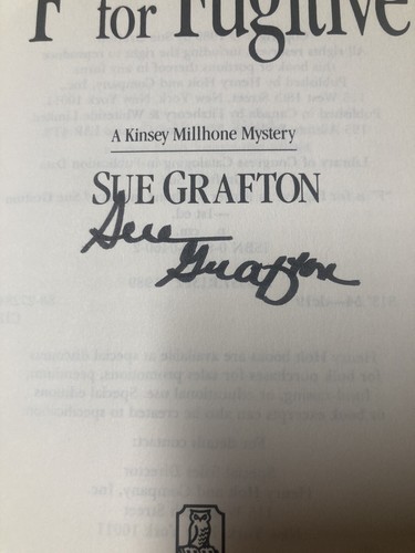 F is for Fugitive - Sue Grafton SIGNED First Edition Auto Millhone Autographed - Bild 3 von 9