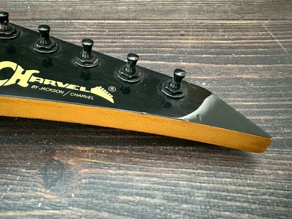 80 年代 Charvel Model1 协和式头颈枫木指板修复 — 第 3/4 张图片