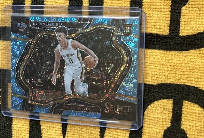 2022-23 Panini Select Dyson Daniels Light Blue Disco Courtside Prizm Rookie /99