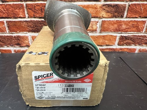 Spicer 3-3-488KX Slip Yoke Assembly 1310 Series 1.5" x 16 Spline - Picture 6 of 7