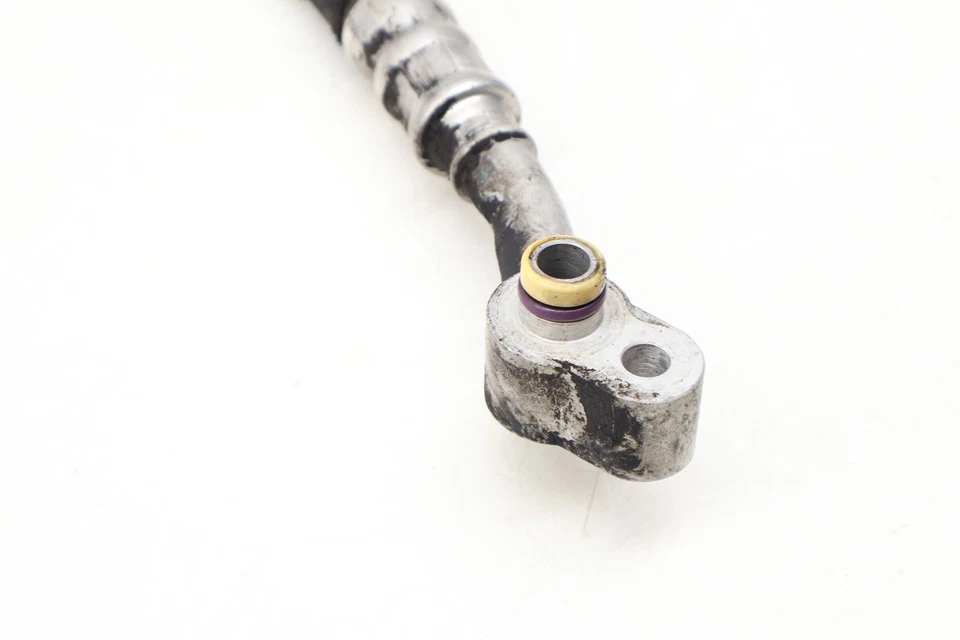 AUDI A6 2005-2011 - Manguera/tubo de CA de alta presión inferior 4F0260701L Foto 2 de 4