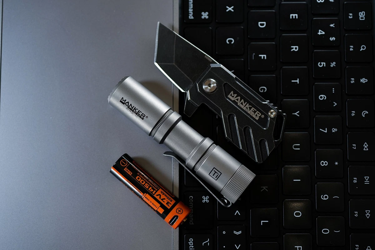 Linterna LED Manker E05 II TI Pocket AA 14500 1300 lúmenes