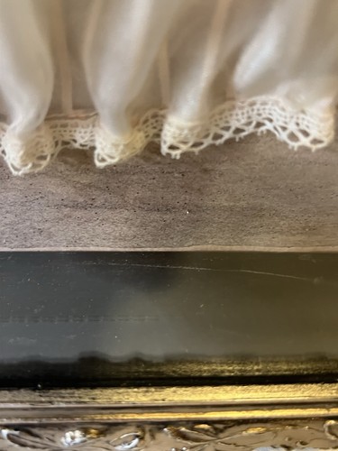 Victorian Wedding Dress Shadow Box Wooden Box Frame Signed 1999 - Foto 12 di 17