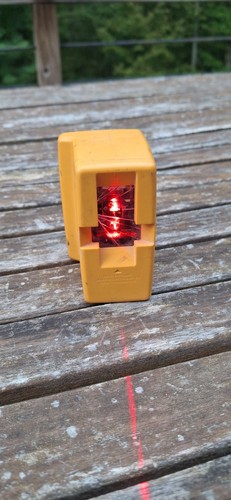 PLS 2 Cross Line Red Palm Laser Level (PLS2) **SEE PHOTOS ** - Picture 9 of 10