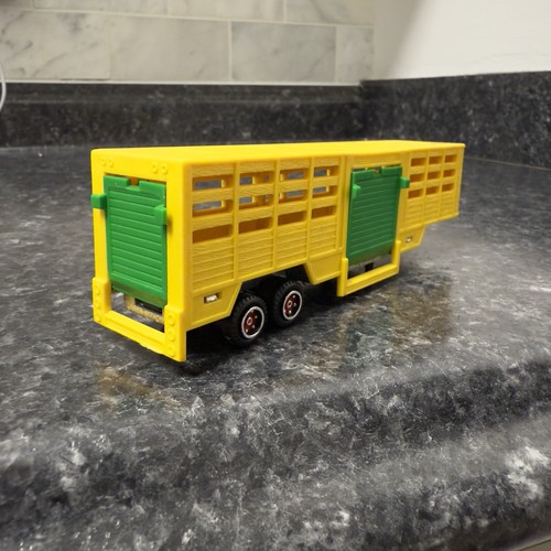 Majorette Kenworth No. "Semirremolque agrícola 2161400 camión de ganado 1/64 8"" de longitud años 80" - Imagen 19 de 24