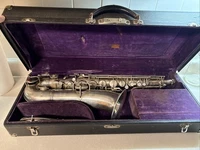 Antique 1921 CG Conn New Wonder Series 1 Saxophone w/ Hard Case