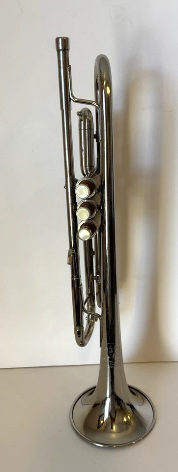 Vintage C.G. Conn Director 18B Trumpet w Case & Mouthpiece - Very Nice #S19021 - Image 2 of 4