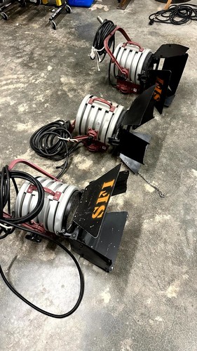 Mole Richardson 2000W Type 5291 Tungsten, Includes Bulb, Barn Doors, Plug! - 第 1/3 張圖片