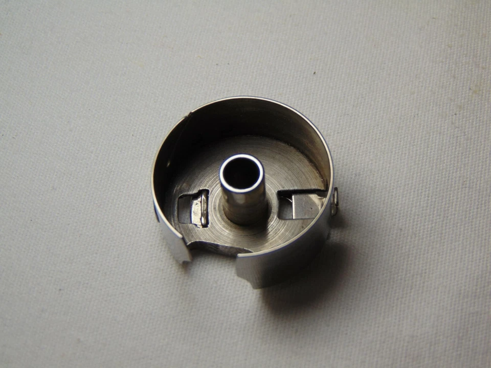 PFAFF 1215 SEWING MACHINE REPLACEMENT PART BOBBIN CASE  - Image 2 of 2