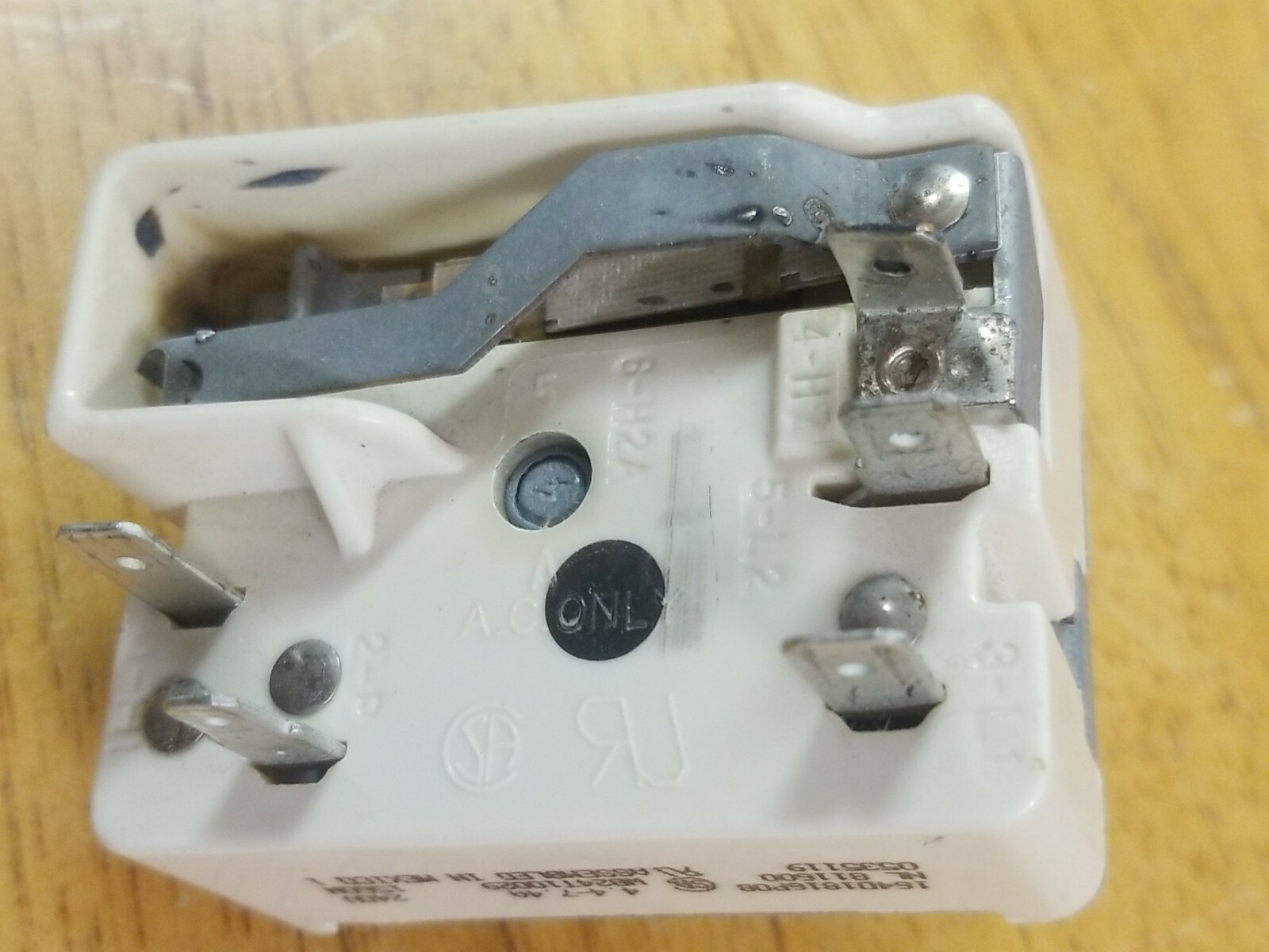 164D1816P08 GE Electric Stove Burner Switch FREE SHIPPING WB24T10029