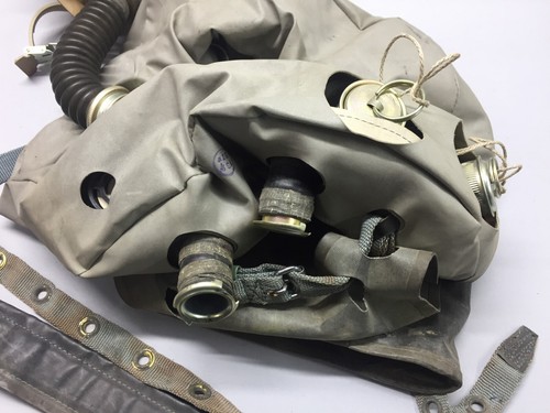 Gas mask IP 5 Soviet military insulating - Picture 8 of 16