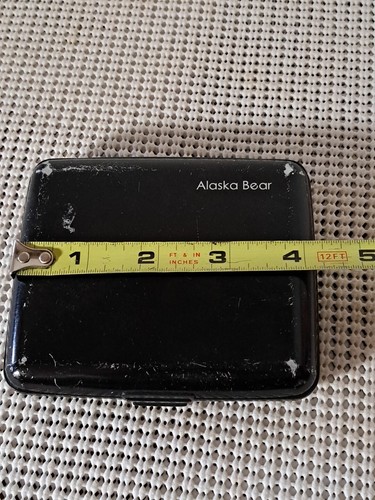 Alaska Bear Aluminum Wallet Credit Card Holder Scuffed Scraped Broken Card Slots - 第 12/14 張圖片