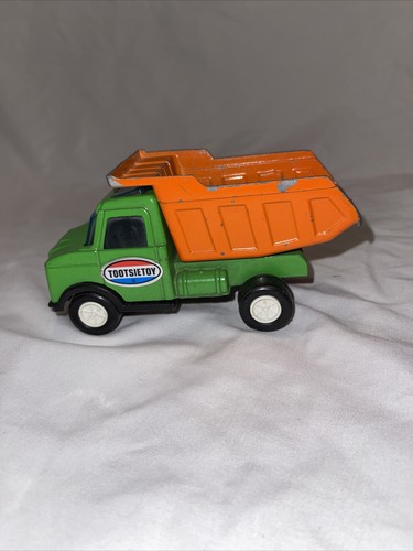 Camión de volteo fundido a presión de juguete de colección Tootsie pintura original verde naranja 6" hecho en EE. UU. - Imagen 4 de 10