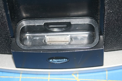 Klipsch iGroove SXT 30 Pin iPod Speaker Dock - Picture 6 of 13
