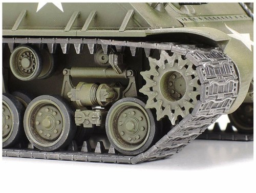 Tamiya Japan 32595 US Medium Tank M4A3E8 Sherman 'Easy Eight' 1/48 scale kit - Picture 5 of 6