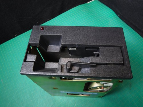 Cipher Data products Model 525 FloppyTape Drive Part No. 960273-035 floppy Tape - Picture 7 of 13
