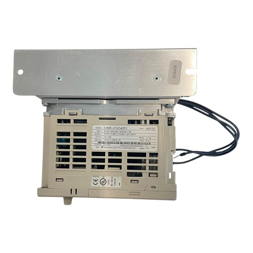 Omron Frequency Converter 0,9kVA 380V Varispeed V7 CIMR-V7AZ40P2 Industry Use - Picture 2 of 12