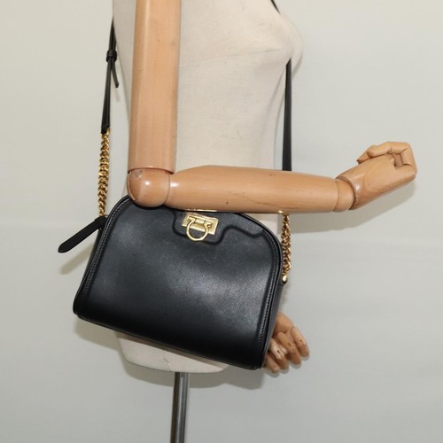 Salvatore Ferragamo Gancini Black Leather Shoulder Bag Authentic - Picture 15 of 23