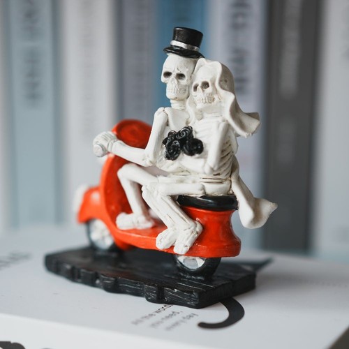 Esqueleto Pareja Novia Novio Montar Motocicleta Calavera Halloween Decoración del Hogar Estatua - Imagen 3 de 9