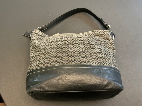 Coach tote bag with snap closure and strap - Picture 5 of 7