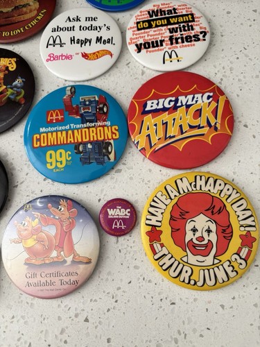 Vintage McDonald’s Pinbacks Transformers Muppets McRib Pizza Mona Lisa - Picture 3 of 24