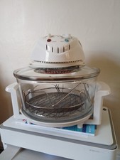 Halogen Oven with accessories.