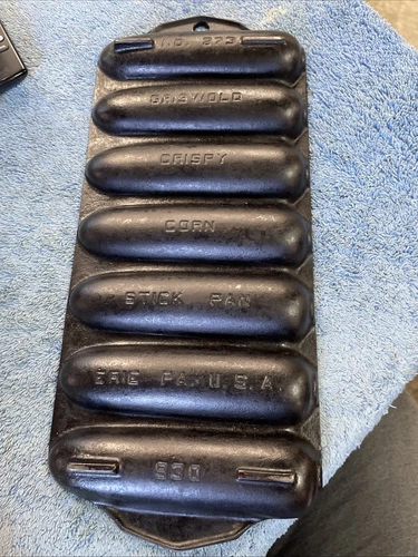 Vtg Cast Iron Griswold Crispy Corn Stick Pan No. 273/930A-Erie, PA