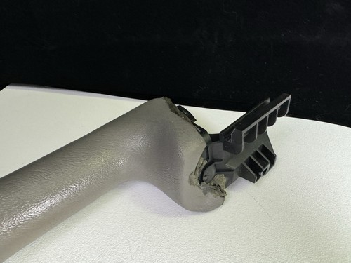 99-02 Silverado OEM Front Left PEWTER Light Gray Armrest Door Pull Grab Handle - Picture 20 of 20