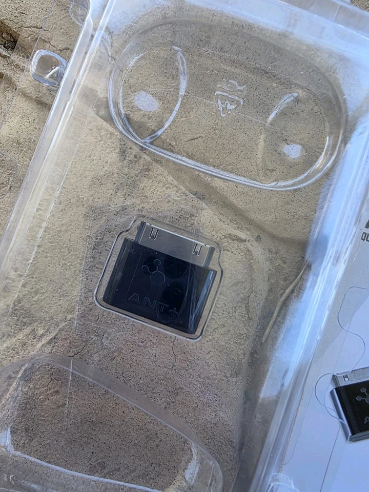 Adaptador Wahoo Ant+ Dongle IPhone Ipad Garmin Fitness Key AP201 Foto 3 de 4