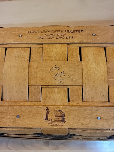 Longaberger Divided Basket with Plaid Liner and 2 Protectors 1994 Leather handle - Picture 10 of 15