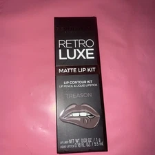 Revolution TREASON  Retro Luxe Matte Lip Contour Kit NEW