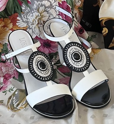 LORIBLU BIJOUX WHITE PATENT LEATHER WITH WEDGE HEEL  SIZE 40