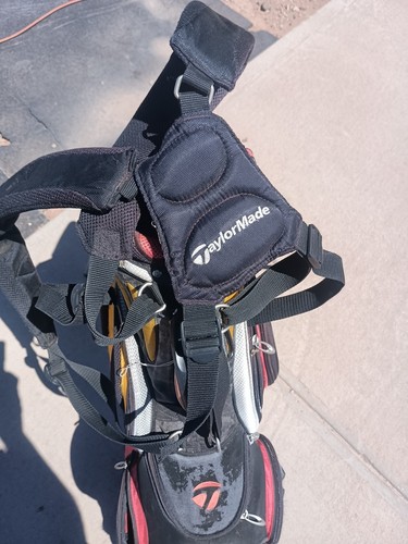 TaylorMade R7  Stand Bag  7 Way  Divider & 9 Zipped Pockets  Dual Strap - Picture 12 of 17