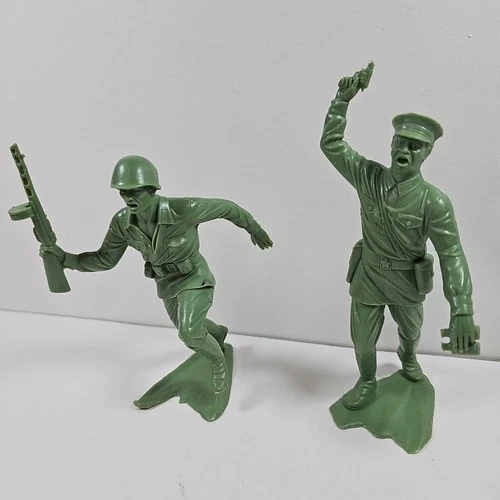 Vintage Marx 6” Army Men Figures Lot Green Soldiers Louis Marx WWII Plastic