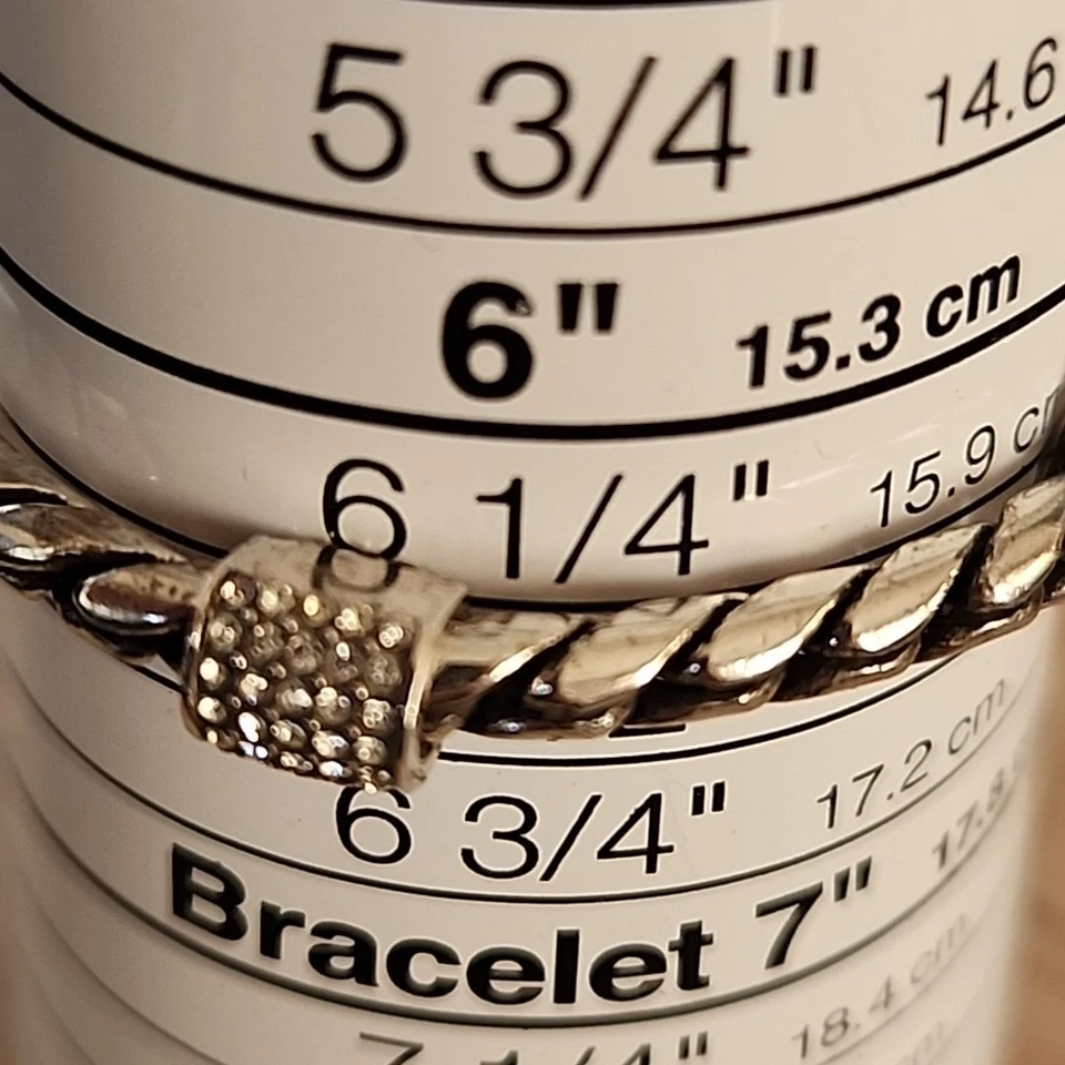 Pulsera Brighton Meridian Cuerda Torcida Pavé Cristal Eslabón 6 1/4'" Tono Plata Foto 4 de 4