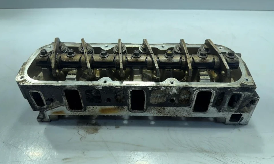 Chrysler Town & Country 2002-2007 culata lateral del pasajero P/N 04698688AA Foto 4 de 4